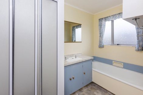 Photo of property in 1/21 Denver Grove, Totara Park, Upper Hutt, 5018