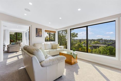 Photo of property in 100a Mellons Bay Road, Mellons Bay, Auckland, 2014