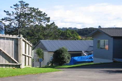 Photo of property in 15 Burnside Court, Rosedale, Auckland, 0632