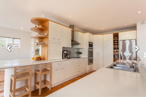 Photo of property in 34 King Richard Place, Browns Bay, Auckland, 0630