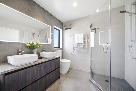 Photo of property in 12 Ocean Breeze Avenue, Hobsonville, 0616