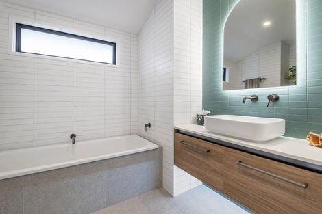 Photo of property in 23a Peter Terrace, Castor Bay, Auckland, 0620