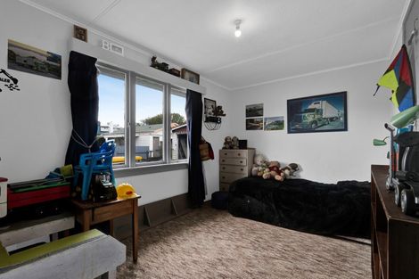 Photo of property in 38 Bedford Street, Eltham, 4322