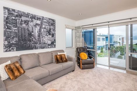 Photo of property in 24/4u Seaview Road, Paraparaumu Beach, Paraparaumu, 5032