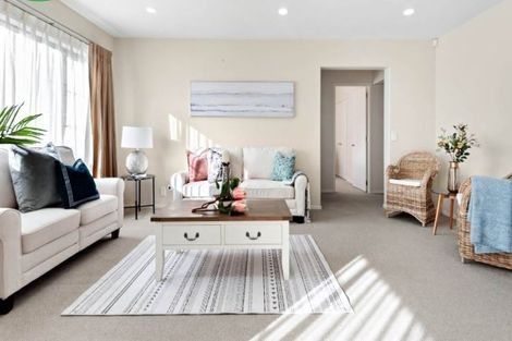 Photo of property in 3 Dunoon Close, Flat Bush, Auckland, 2016