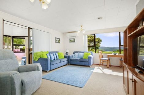 Photo of property in 10 Morning View, Titahi Bay, Porirua, 5022
