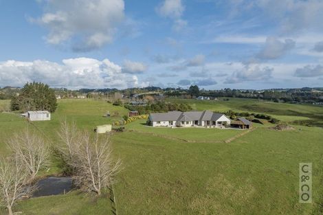 Photo of property in 1242 State Highway 16, Waimauku, 0883