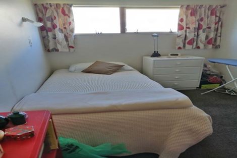 Photo of property in 1/6 Kaikoura Street, Maupuia, Wellington, 6022