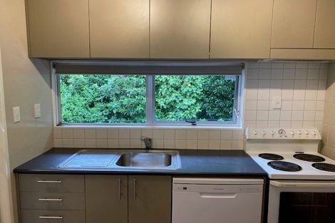 Photo of property in 4/49 Maungaraki Road, Korokoro, Lower Hutt, 5012