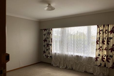 Photo of property in 37 Featherston Street, Levin, 5510