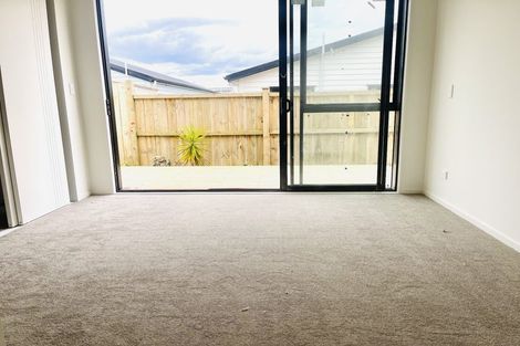 Photo of property in 17 Cronshaw Road, Karaka, Papakura, 2113