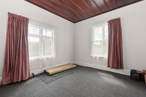 Photo of property in 5 Alexander Street, Ohingaiti, Hunterville, 4785