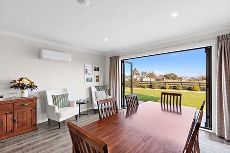 Photo of property in 3 George Street, Bulls, 4818