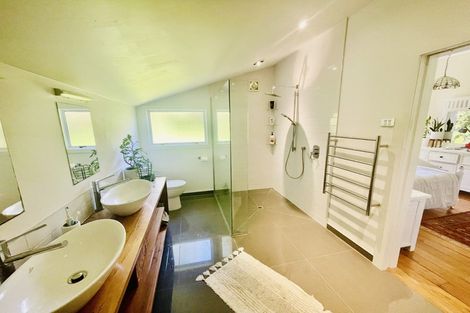 Photo of property in 160a Frankley Road, Frankleigh Park, New Plymouth, 4310