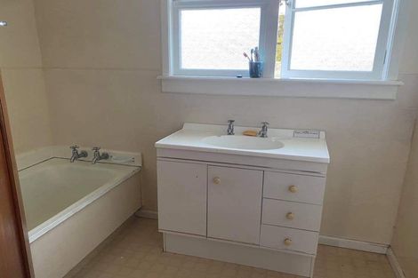 Photo of property in 246 High Street, Eltham, 4322