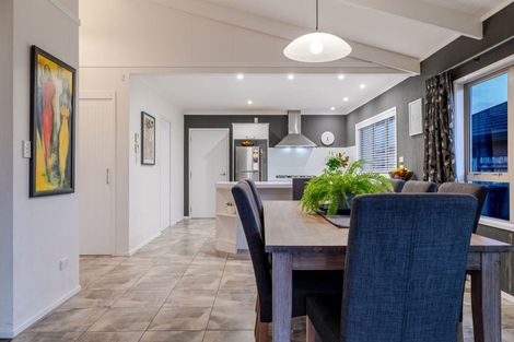 Photo of property in 19 Meridian Grove, Kelvin Grove, Palmerston North, 4414