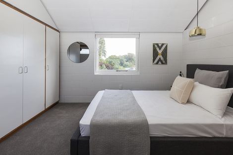 Photo of property in 21 Newbridge Place, Ilam, Christchurch, 8041