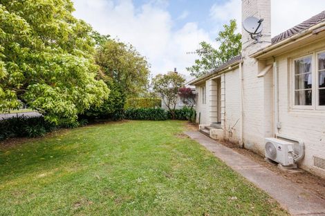 Photo of property in 9 Anderson Street, Hokowhitu, Palmerston North, 4410