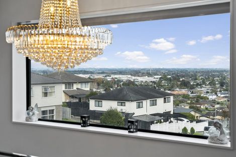 Photo of property in 137 Keri Vista Rise, Papakura, 2110