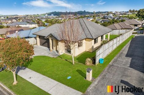 Photo of property in 15 Parkgrove Crescent, Pokeno, 2402