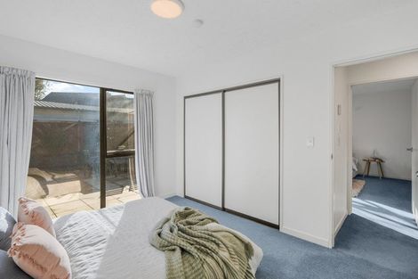 Photo of property in 2/2 Wakelin Place, Redwood, Christchurch, 8051