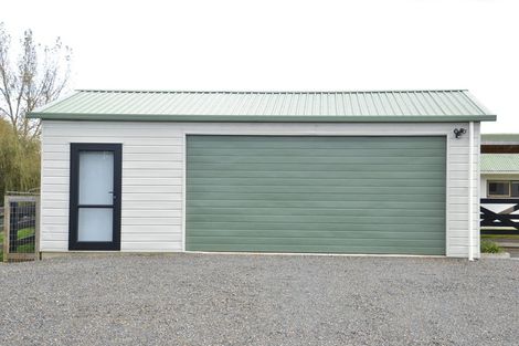 Photo of property in 580 Burtt Road, Runciman, Drury, 2578