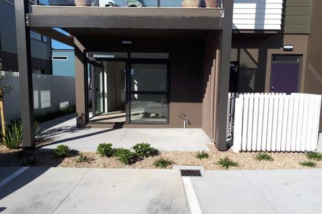 Photo of property in 17 Tuatua Road, Hobsonville, Auckland, 0616