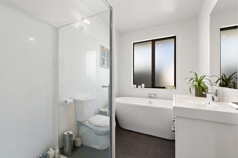 Photo of property in 95 Risinghurst Terrace, Lower Shotover, Queenstown, 9304