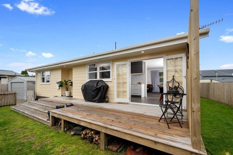 Photo of property in 24a Simpson Road, Papamoa Beach, Papamoa, 3118