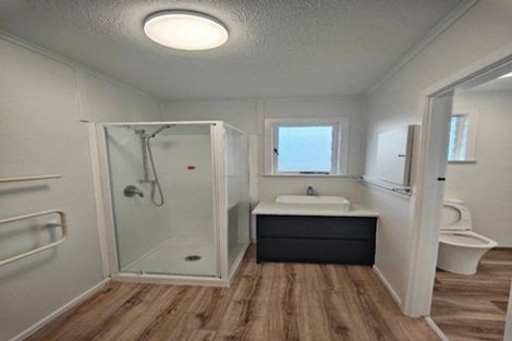 Photo of property in 48 Woodlands Crescent, Browns Bay, Auckland, 0630