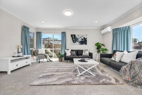 Photo of property in 1/24 West Fairway, Golflands, Auckland, 2013