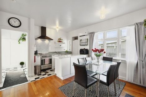 Photo of property in 102a West Belt, Rangiora, 7400