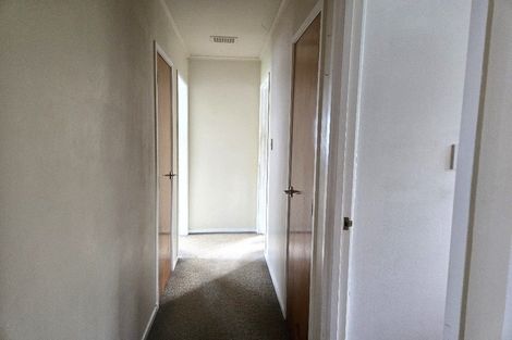 Photo of property in 1/25 Sapphire Place, Bayview, Auckland, 0629