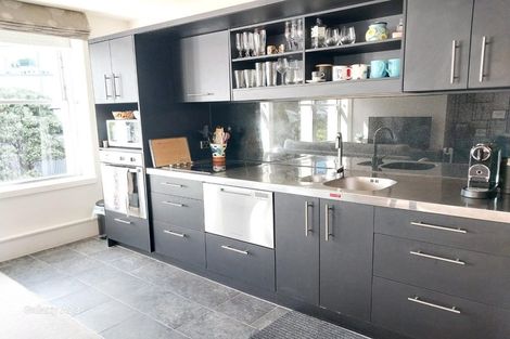 Photo of property in 2c/123 Molesworth Street, Thorndon, Wellington, 6011