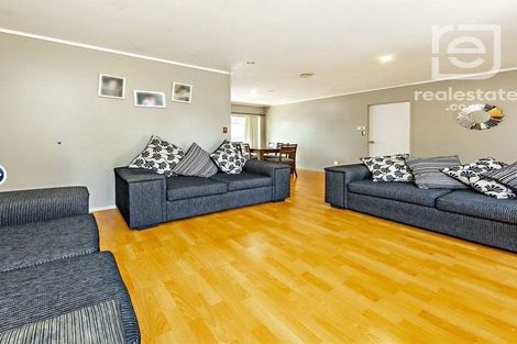 Photo of property in 4 Bernina Place, Weymouth, Auckland, 2103