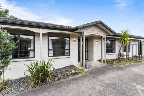 Photo of property in 27 Lothian Brae, Wattle Downs, Auckland, 2103