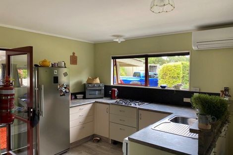 Photo of property in 12 Poplar Lane, Collingwood, 7073