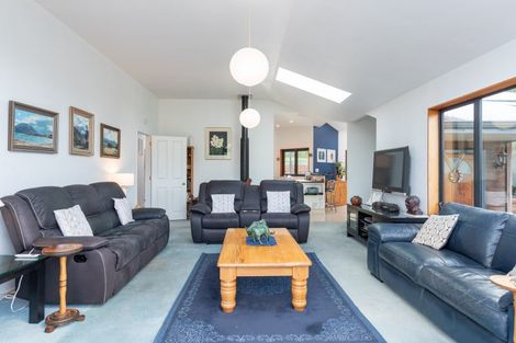 Photo of property in 39 Kahikatea Lane, Brown Owl, Upper Hutt, 5018