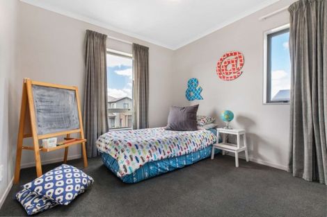 Photo of property in 1 Apa Street, Weymouth, Auckland, 2103