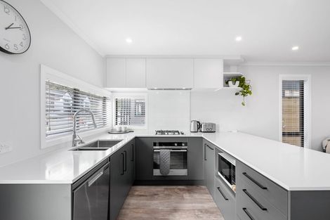 Photo of property in 8 Betty Boyes Street, Wallaceville, Upper Hutt, 5018