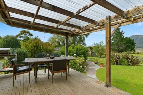 Photo of property in 21 Pakawau-bush Road, Pakawau, Collingwood, 7073