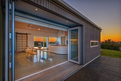 Photo of property in 2 Rangeview Rise, Foxton Beach, Foxton, 4815