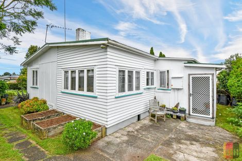 Photo of property in 130 Old Wairoa Road, Papakura, 2110