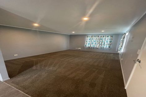 Photo of property in 4 Ririno Place, Manurewa, Auckland, 2102