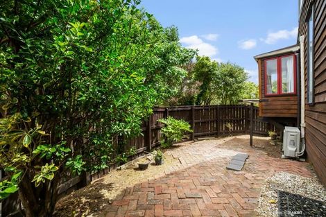 Photo of property in The Triangle, 5/33 Halswater Drive, Churton Park, Wellington, 6037