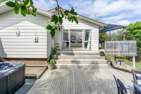 Photo of property in 52 Danbury Drive, Torbay, Auckland, 0630