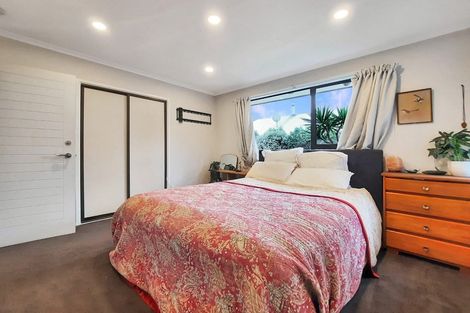 Photo of property in 36 Radiata Avenue, Parklands, Christchurch, 8083