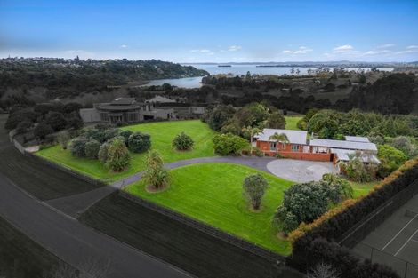 Photo of property in 15 Tudor Park Drive, Whitford, Howick, 2571