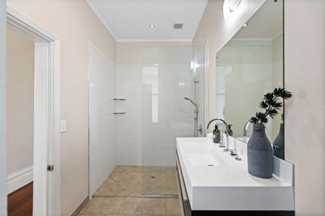 Photo of property in 311 River Road, Claudelands, Hamilton, 3214