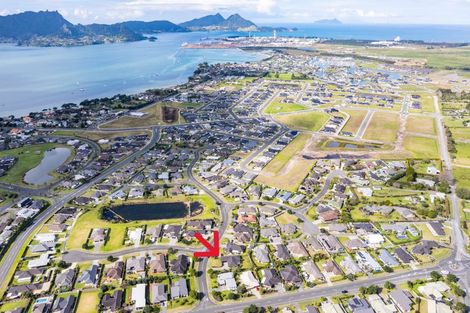 Photo of property in 4 Kowi Lakes Drive, One Tree Point, 0118